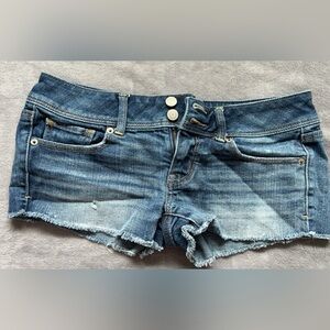 American Eagle Jean blue shorts. Size 6.